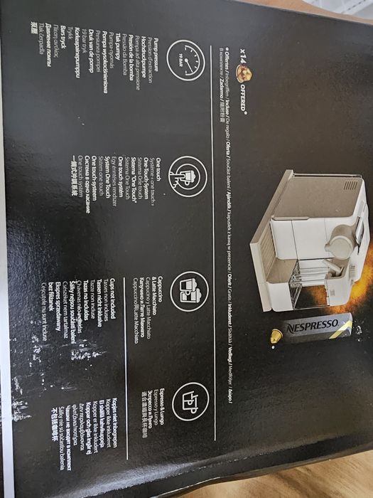 Кофемашина Delonghi (капсульная)