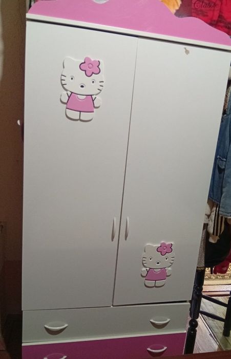 болалар шкаф холати яхши