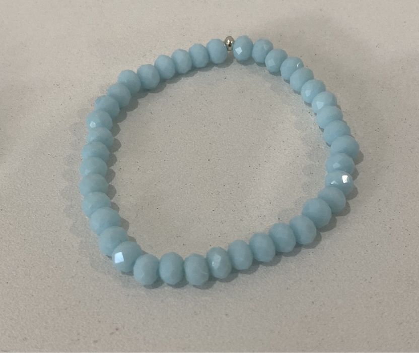 Стильные чокеры, браслеты