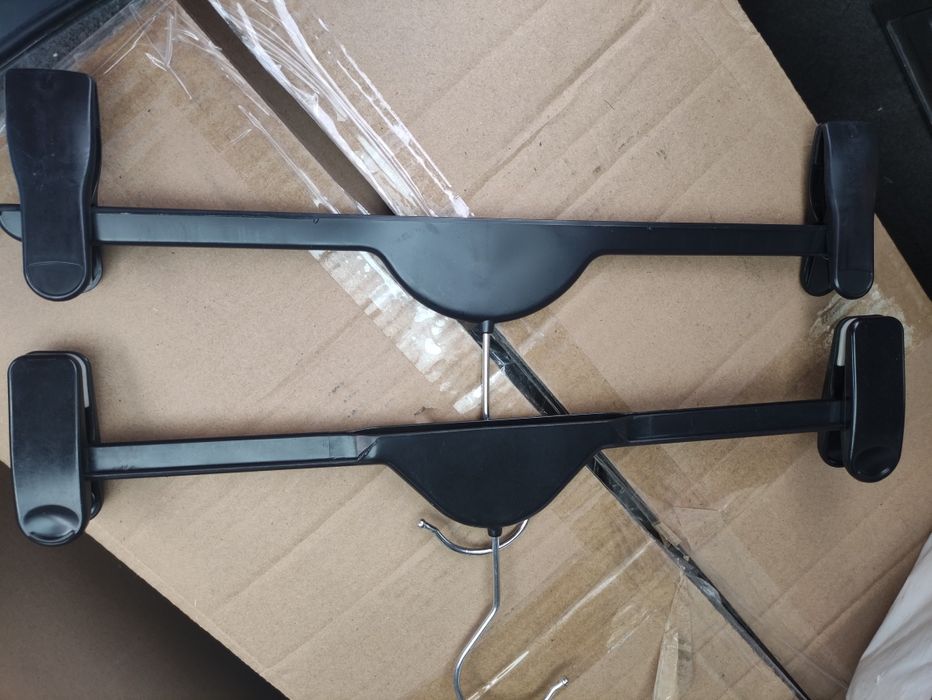 Umerașe Clips Alb și Negru Rezistente