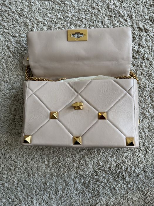 Valentino garavani чанта