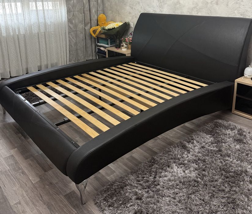 Pat dormitor imitatie piele