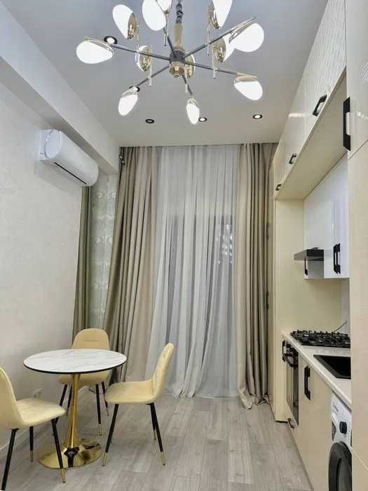 Сдается 4 комнатная квартира  2 этаж Кинотеатр Казахстан