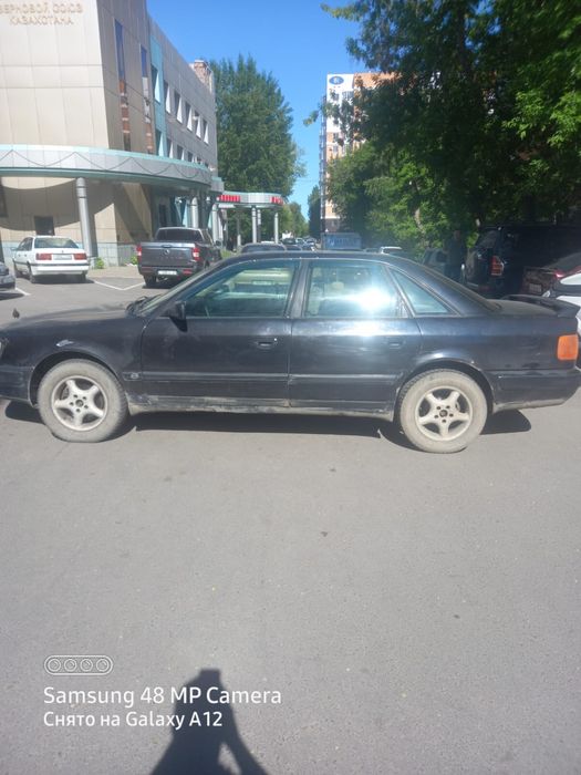 Продам Audi C-4 1991 года.