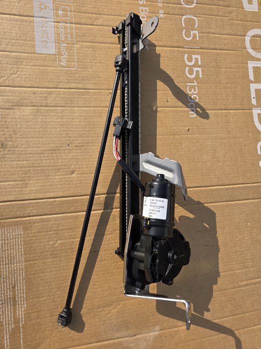 Mecanizm deschidere hayon mercedes V-class v447 impecabil