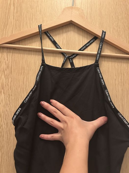 Малка черна рокля Calvin Klein Jeans, S размер