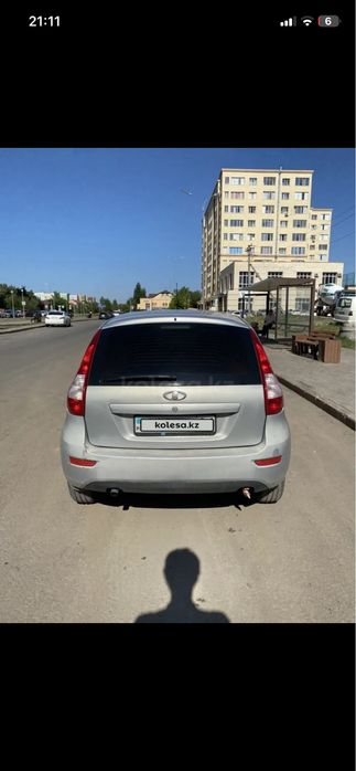 Продаю lada kalina