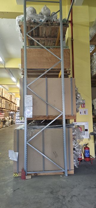 Метални модулни стелажи