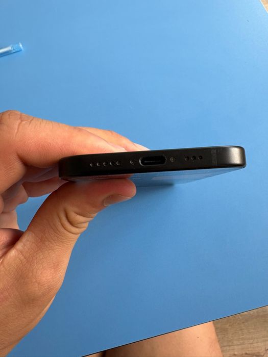 Iphone 15 schimb