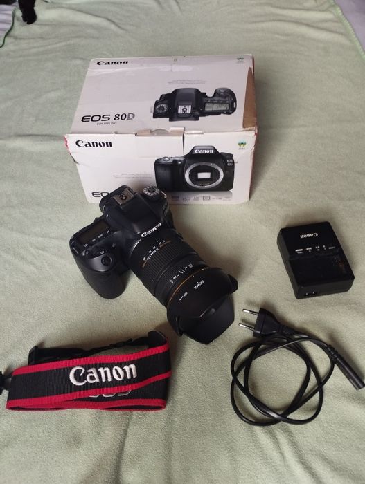 Canon 80D cu obiectiv Sigma 17-50 f2.8