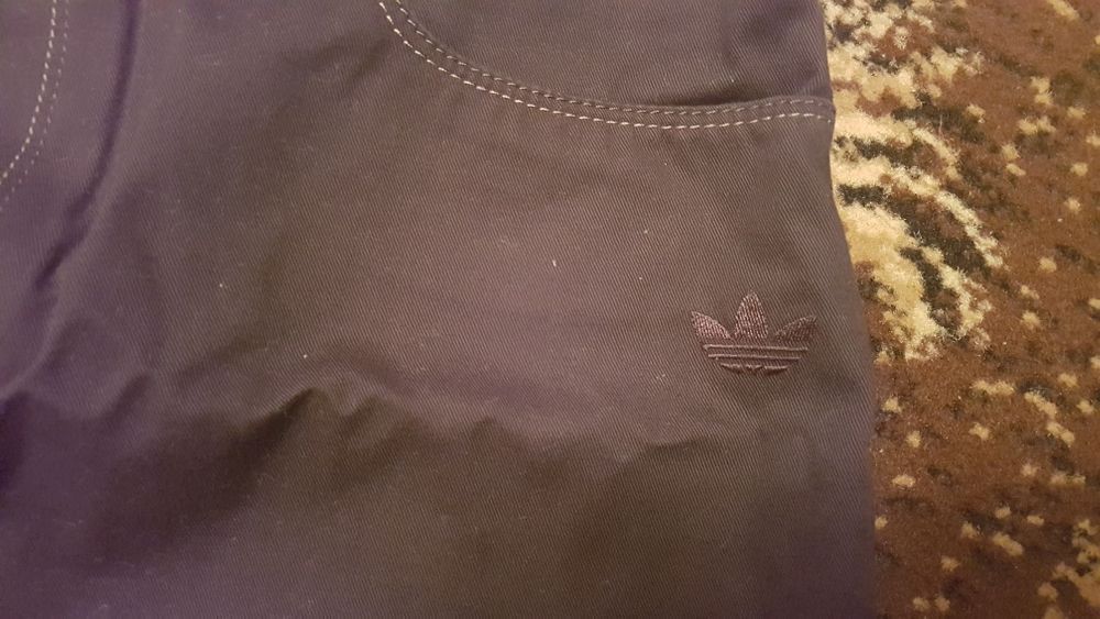 Нова пола на адидас-оригинал