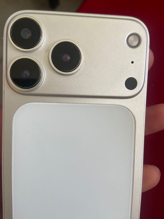 Айфон Х в корсупе (17про)