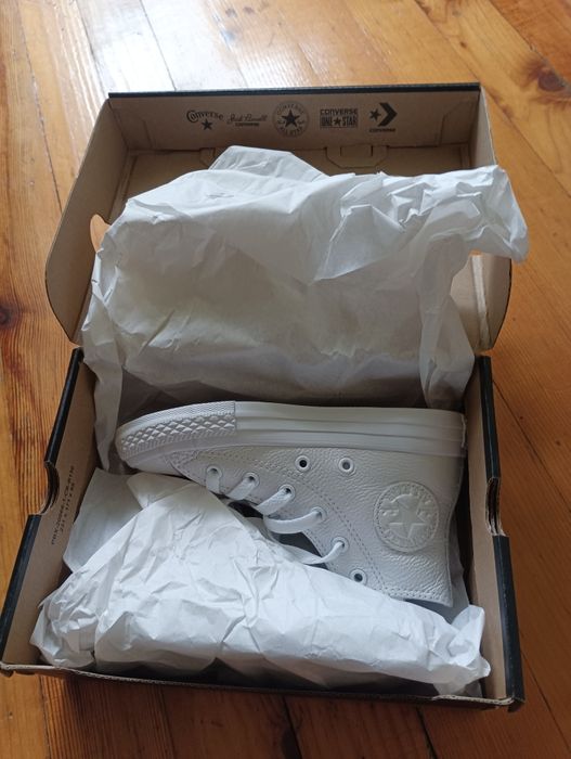 Кецове Converse и сандали Matstar
