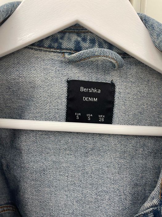 Джинсовая куртка Bershka