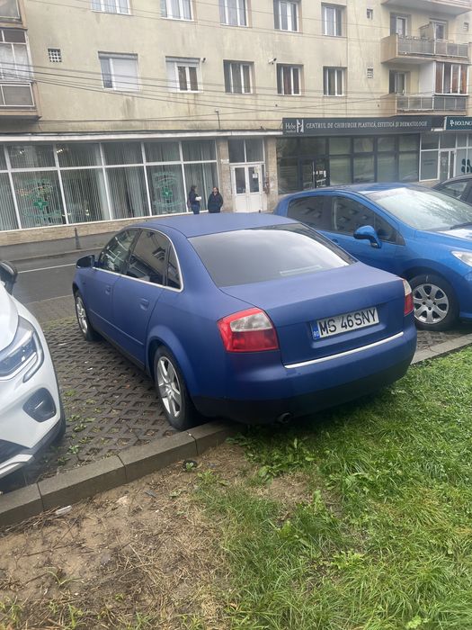 AUDI A4 Avant 0 — imagine 2