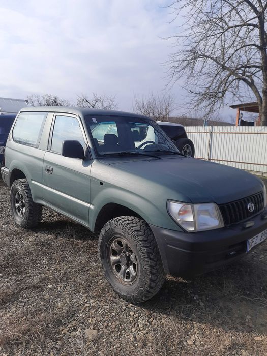 Dezmembrez toyota landcruissr j90