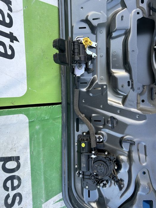 Broască, îcuietoare  haion cu Soft close  Audi A4 B9 avant