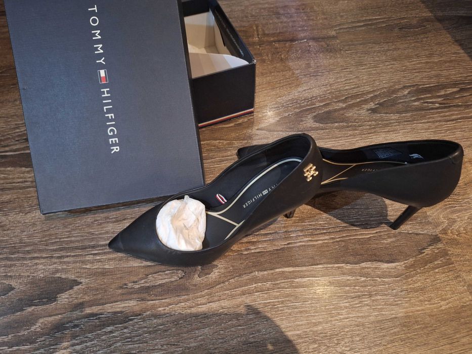 Дамски официални обувки tommy hilfiger