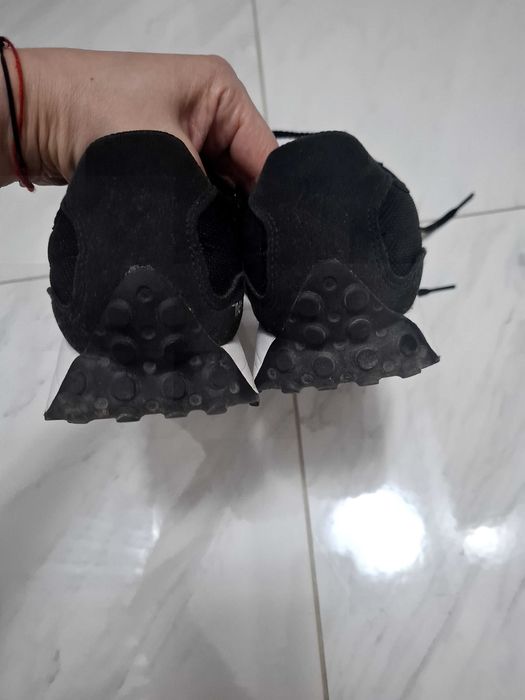 Маратонки New Balance 327 black