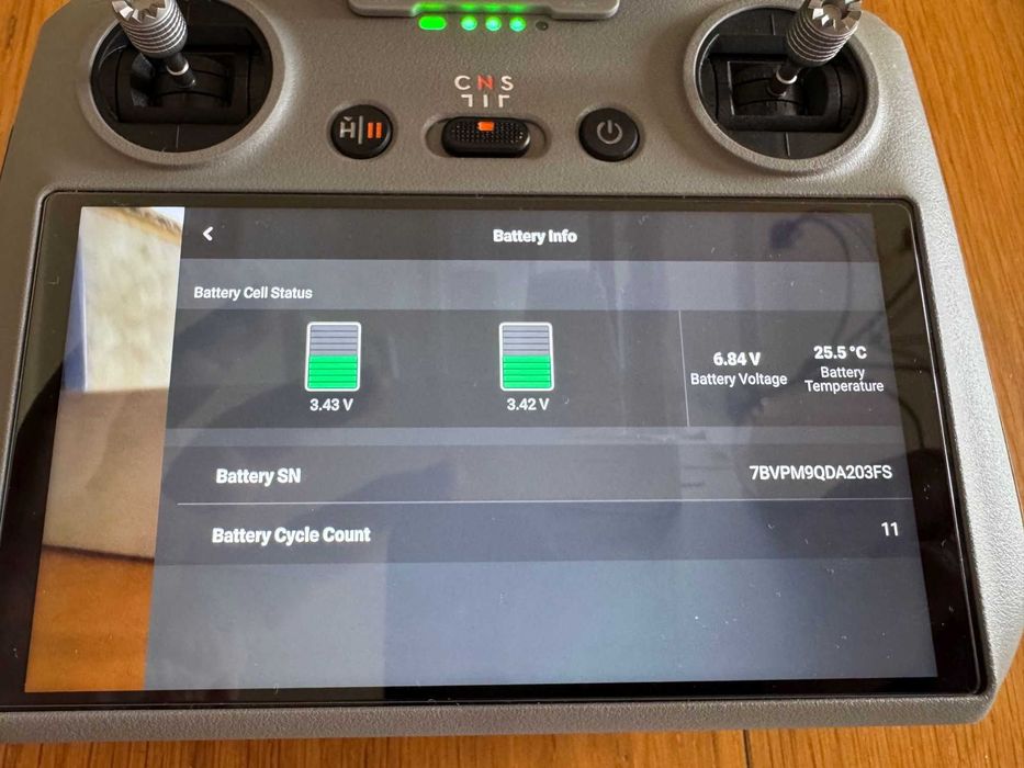 Super pachet drona DJI Mini 4 Pro Fly More Combo, garantie 24.04.2027