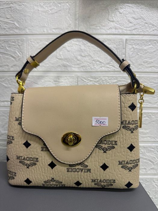 Продам сумки новые