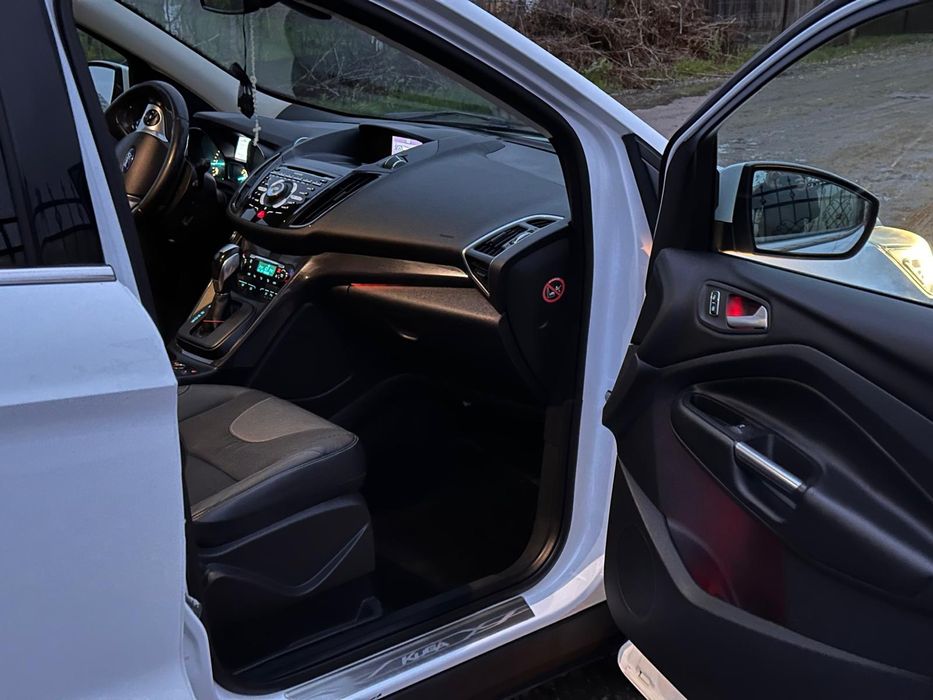 Ford Kuga 4x4 Titanium