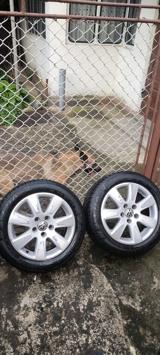 Jante originale de VW 16' cu cauciucuri de iarna