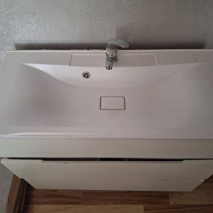 Раковина с тумбой