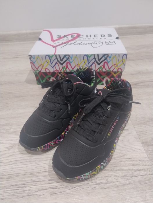 Adidasi Skechers marimea 33