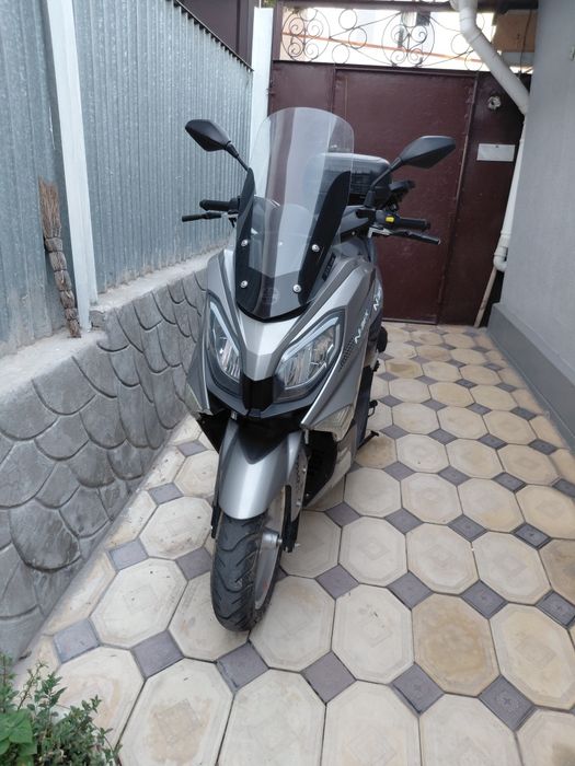 Макси скутер  Nmax zrx 200