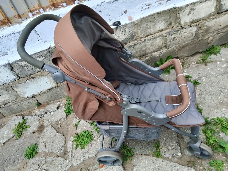 Продам детскую коляску. Срочно