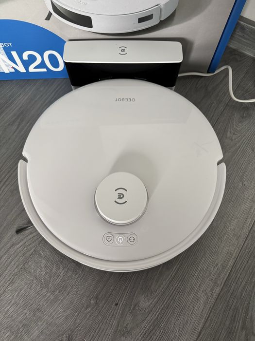 Прахосмукачка Робот ECOVACS DEEBOT N20 (DKX56) 8000Pa & Anti-Tangle Сухо и Мокро Почистване, App!