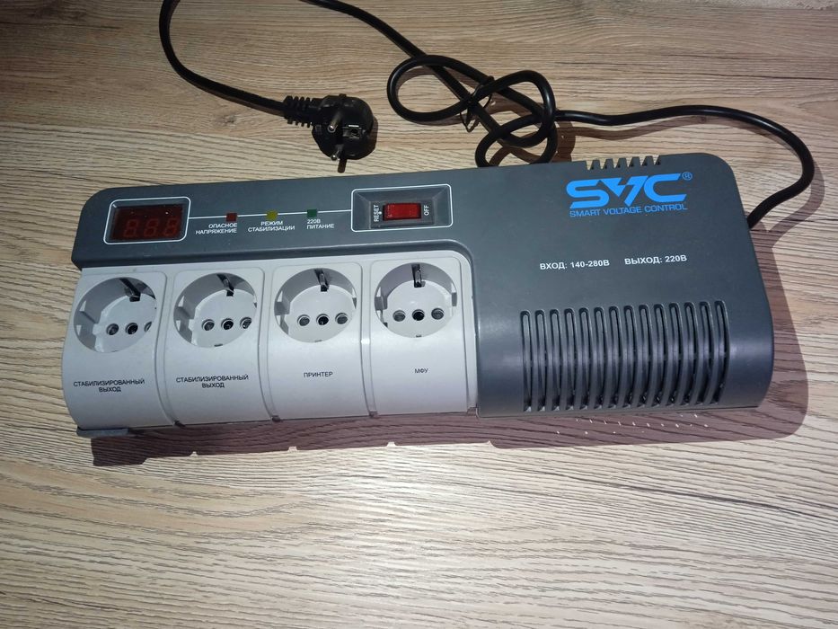 Стабилизатор SVC AVR-1012-G