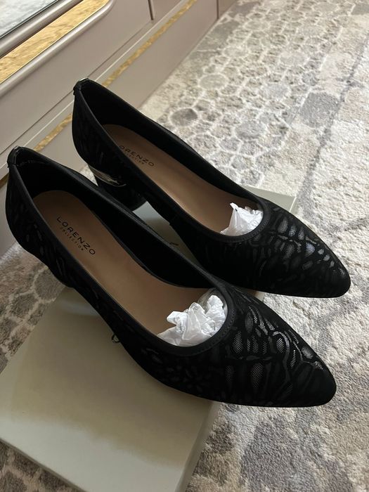 Продам женские туфли