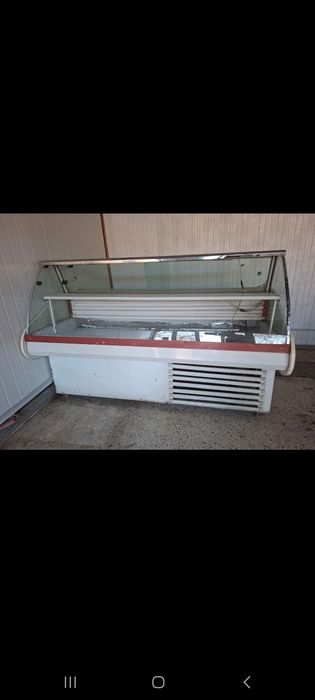 Витрина холодильник