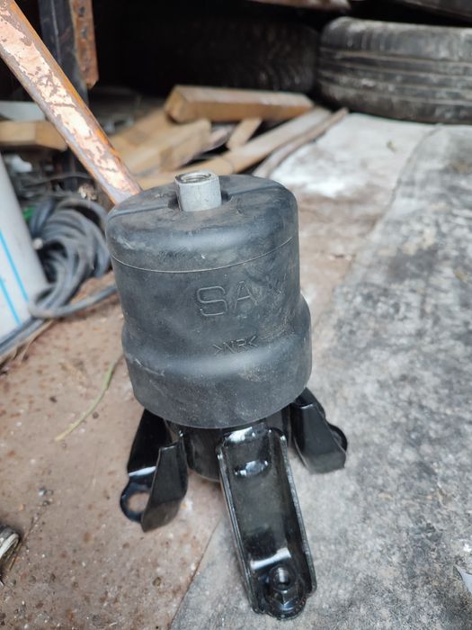 Передняя подушка