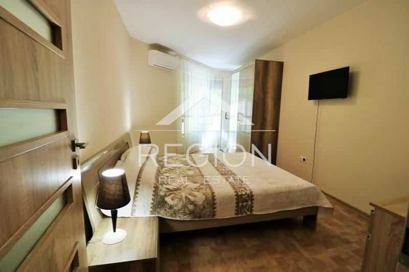 Дава се под наем Двустаен апартамент в Варна, Бриз - 55 кв.м за 351.9 € - Снимка #3