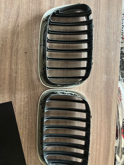 Решетки радиатора BMW E53 хром