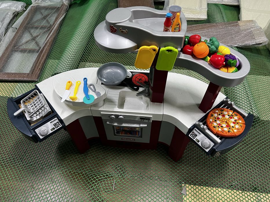 Детская кухня Miele