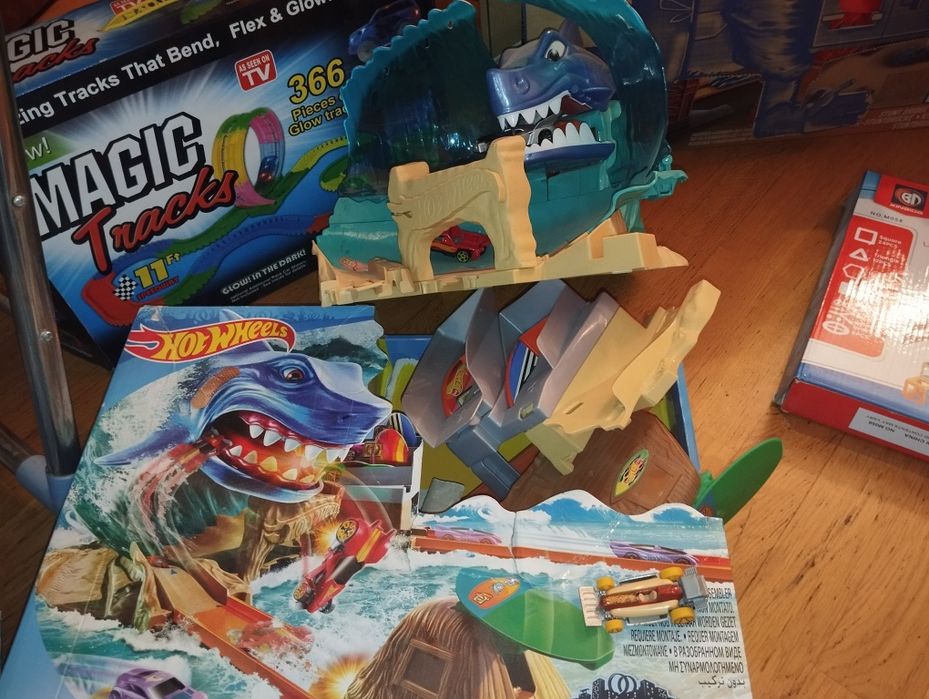 Игрушки б/у разные