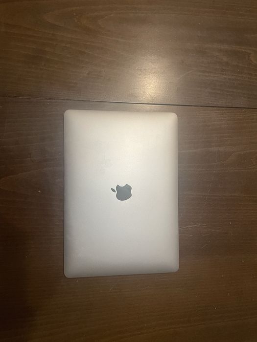 Macbook air 13 256 gb + magic mouse