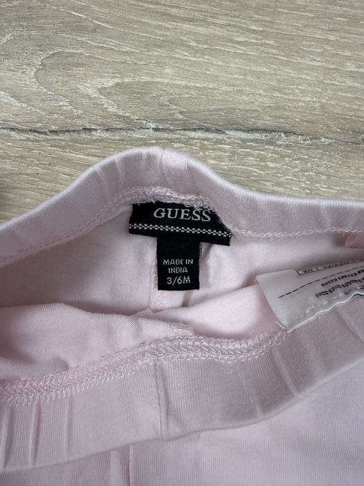 Кличне на Guess, 3 месеца