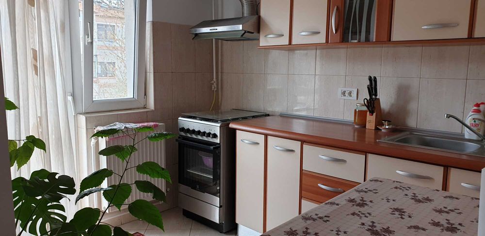 apartament de inchiriat