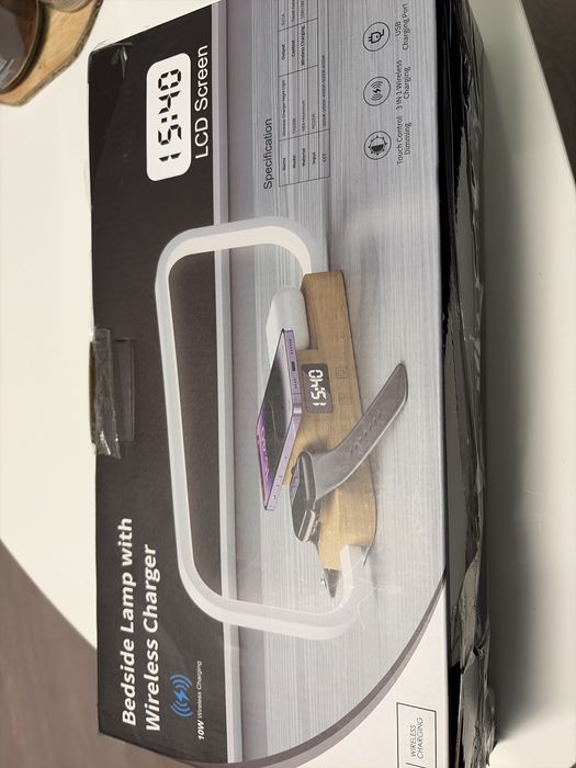 Lampa noptiera cu incarcare wireless