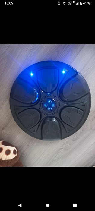 Aparat box cu manusi