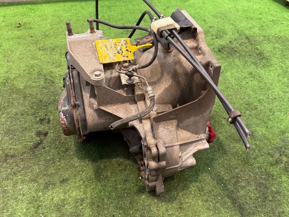 CUTIE MANUALA 5 VITEZE FORD TRANSIT COURIER 1.5 TDCi Diesel 75 hp / 55 kW 2014 - 2025 XUCD , COD: BA6R-7002-ABH , CIB5 , B5/IB5