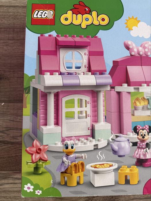 Lego Duplo Minnie’s House and Cafe