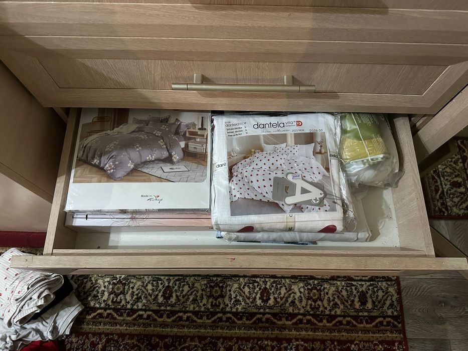 шкаф угловой с зеркалом продается