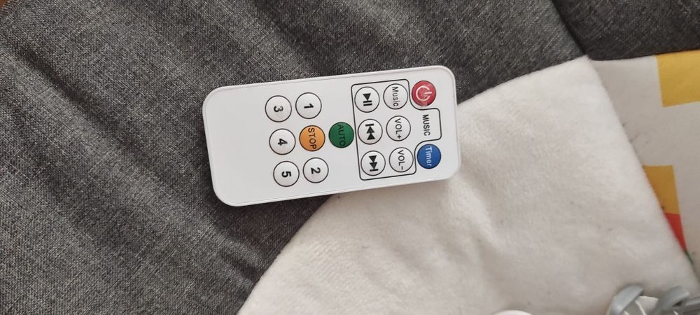 Leagăn electric multifuncțional