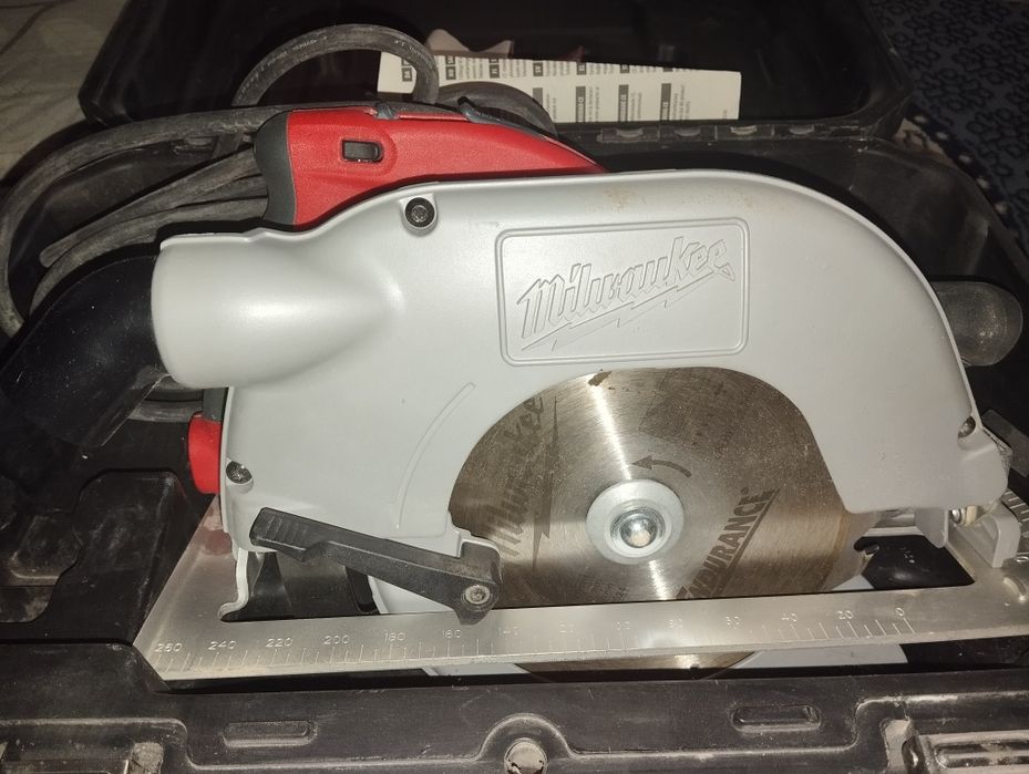 Паркетка Milwaukee